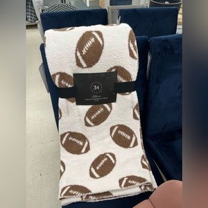 Football reversible throw blanket